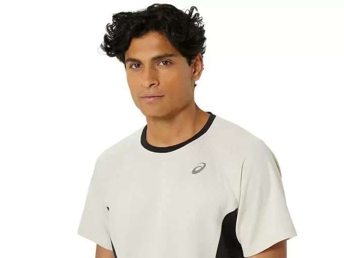 ACTIBREEZE STRIKKET KORT ERME TOPP