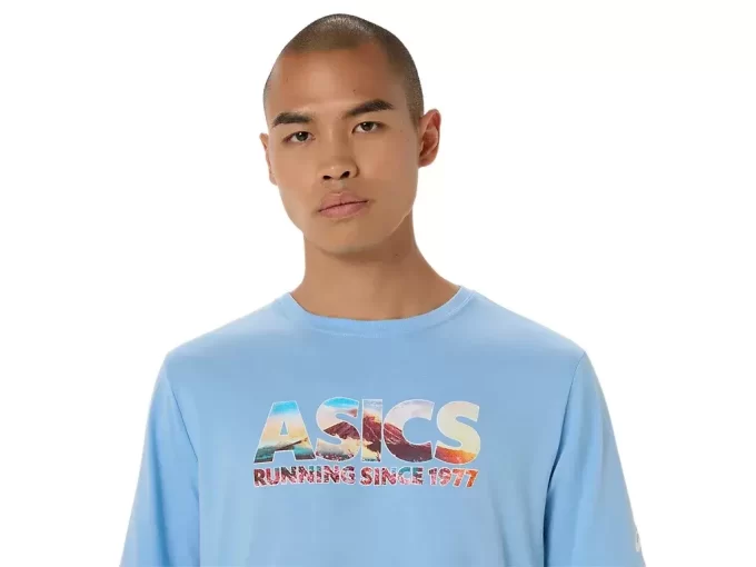 BLOSSOMING FUJI T-SKJORTE