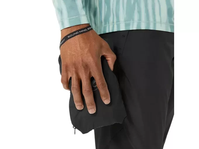 PAKKBAR JAKKE FOR VEIEN