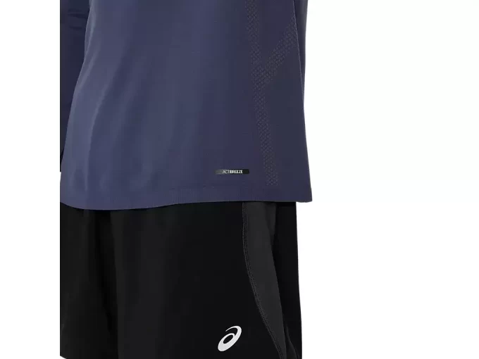 SØMLØS HERRETOPP MED LANGERMET ERME